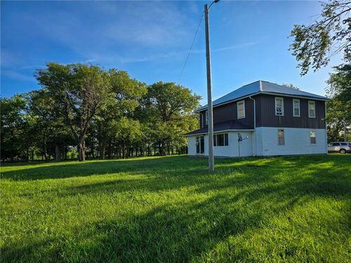 653 S 2100 Rd, White City, KS, 66872-9403 | Card Image