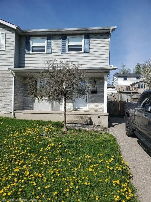 326 Benesfort Cres, Kitchener, ON, N2N3B8 | Card Image