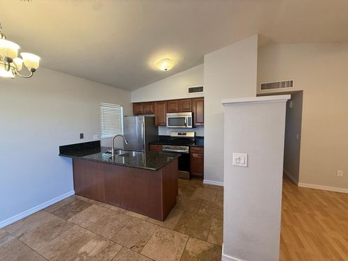 apt-102-2527 S Maple Ave, Tempe, AZ, 85282-3558 | Card Image