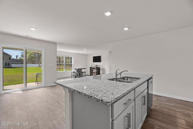 409 King Creek Dr, House other with 3 bedrooms, 2 bathrooms and 2 parking in Havelock NC | Image 5