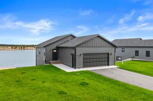 W5908 Sand By Me Drive, GERMANTOWN, WI, 53950 | Card Image