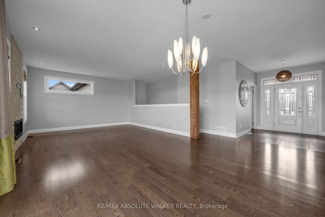 5617 Maklynne Way, House other with 5 bedrooms, 3 bathrooms and 9 parking in Vars ON | Image 9