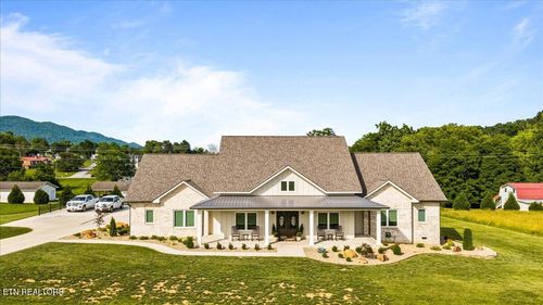 195 Grandview Ln, Jacksboro, TN, 37757-2609 | Card Image