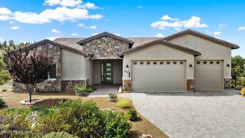 5565 W Halcyone Cir, Prescott, AZ, 86305-7910 | Card Image