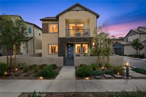113 Bosal, Irvine, CA, 92618-1482 | Card Image