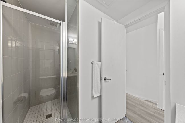84 Tisdale Ave, House attached with 5 bedrooms, 4 bathrooms and 1 parking in Toronto ON | Image 37