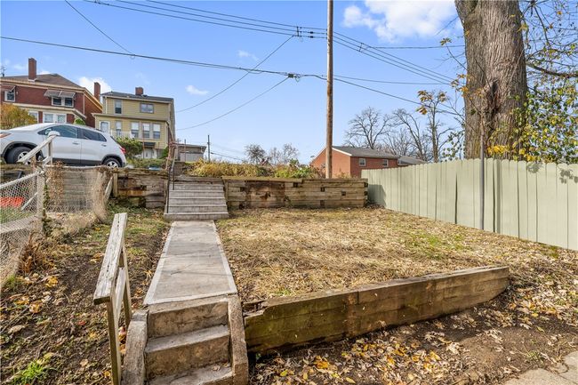 1565 Cumberland St, House other with 4 bedrooms, 2 bathrooms and 2 parking in Crafton PA | Image 28