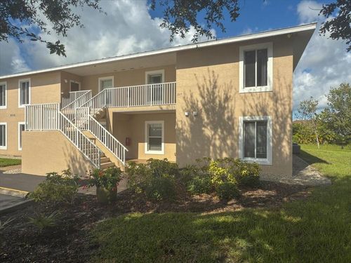 unit-205-9550 Fiddlers Green Cir, ROTONDA WEST, FL, 33947-2827 | Card Image