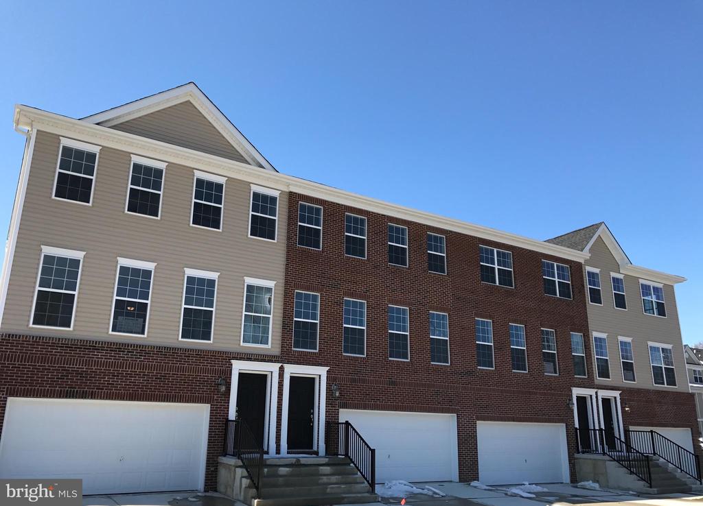 Creekside Way, Burlington, NJ 08016