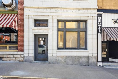 314 N 4th St, Burlington, IA, 52601-5314 | Card Image
