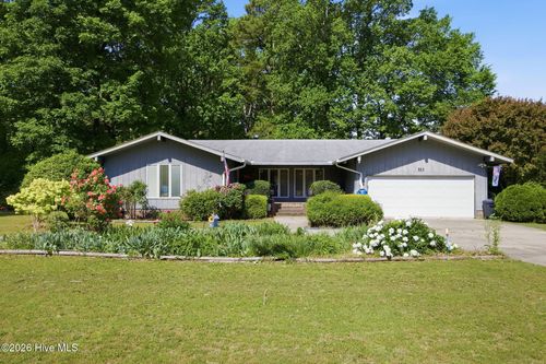 311 Country Club Dr, Edenton, NC, 27932-8905 | Card Image