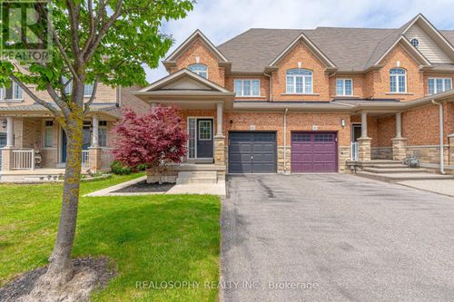 43 Humphrey Street, Hamilton (Waterdown), ON, L0R2H7 | Card Image