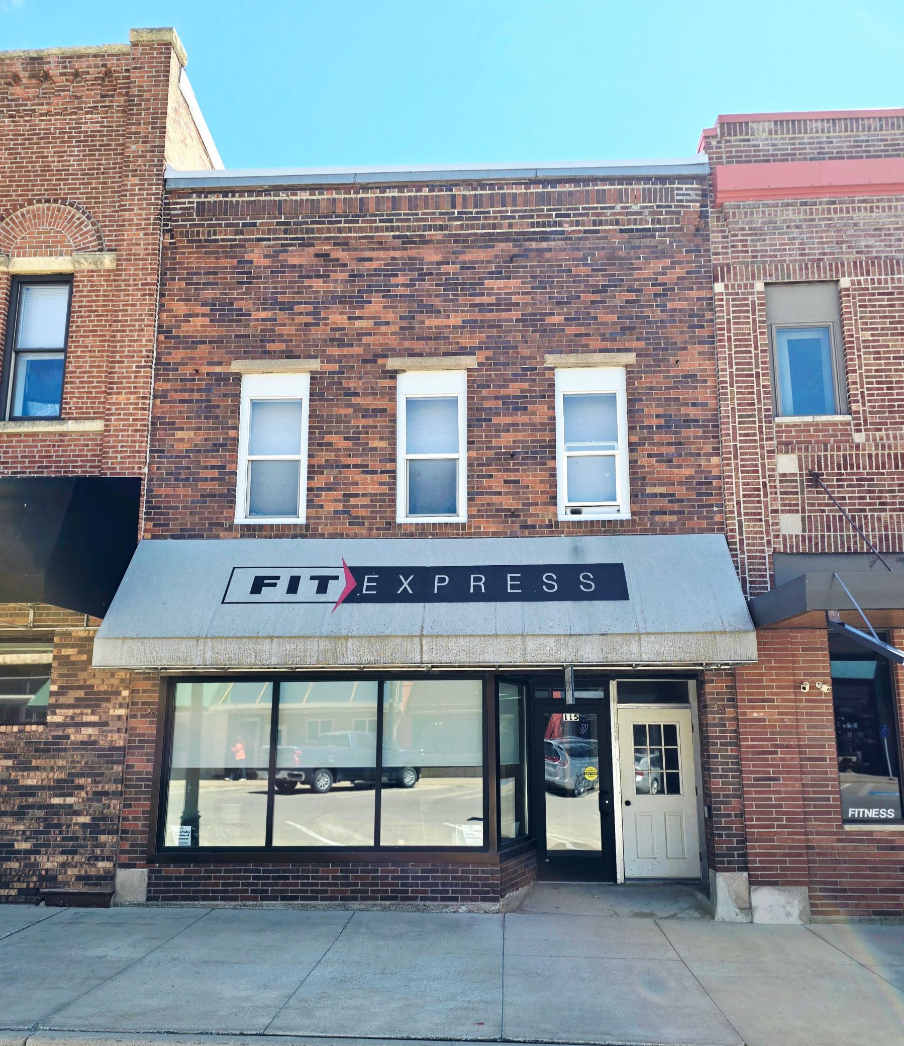 115 N Broadway St, Spring Valley, MN 55975