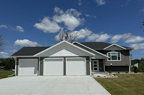 601 Lincoln St Se, Warroad, MN, 56763-2649 | Card Image