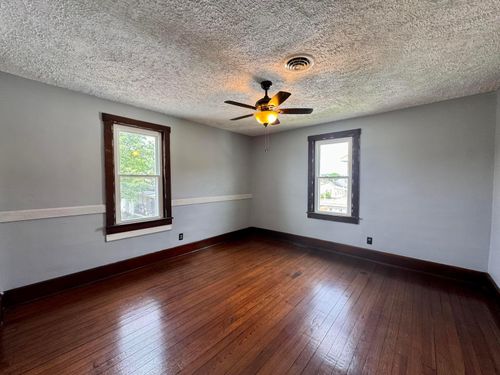 940 3rd St, Logan, OH, 43138-1055 | Card Image