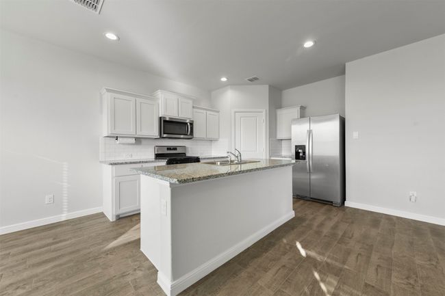 131 Orchard Pines Pl, House other with 3 bedrooms, 2 bathrooms and null parking in Boyd TX | Image 4