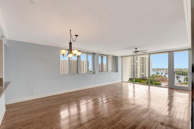 PH10 - 4750 S Ocean Blvd, Condo with 2 bedrooms, 2 bathrooms and null parking in Highland Beach FL | Image 16
