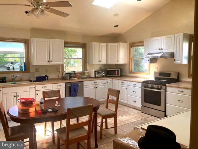 100 Iroquois Way, House other with 5 bedrooms, 2 bathrooms and null parking in OXON HILL MD | Image 11