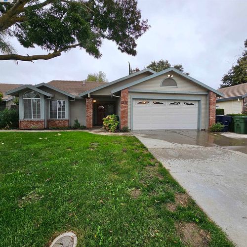 2525 Travao Ln, Tracy, CA, 95376-0774 | Card Image