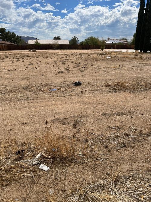 0 Bear Valley Rd, Apple Valley, CA, 92308 | Card Image