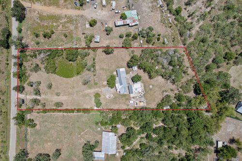 147 Community Center Rd, Rosanky, TX, 78953-5074 | Card Image