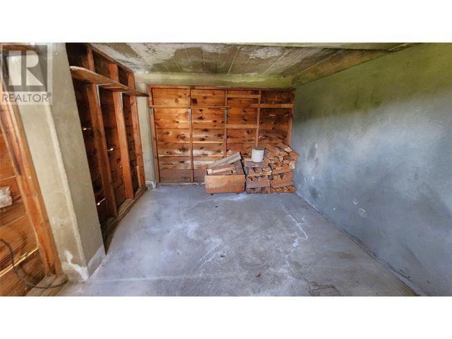 3900 Woodland Dr, House other with 3 bedrooms, 3 bathrooms and 3 parking in Trail BC | Image 34