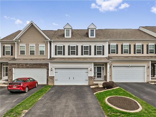 2226 Shawnee Dr, Washington, PA, 15301-2139 | Card Image