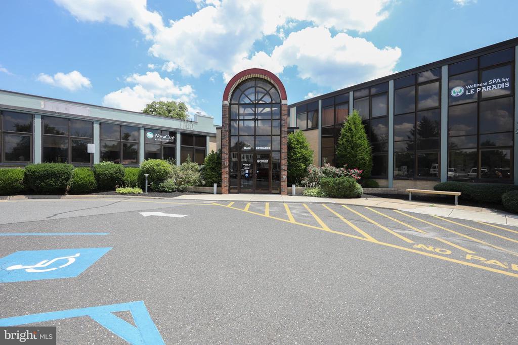 5-17 White Horse Pike, Haddon Heights, NJ 08035