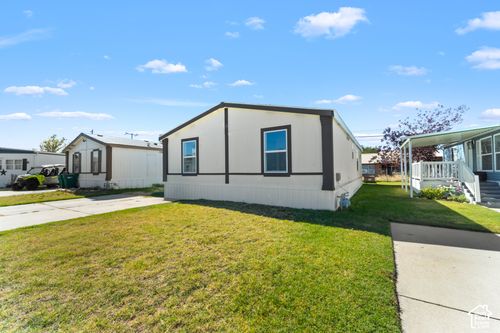7-3973 S 1975 W, Roy, UT, 84067-2852 | Card Image