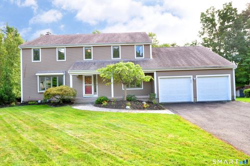 16 Virginia Ln, Unionville, CT, 06085-1142 | Card Image