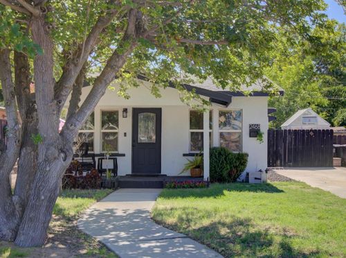 2468 6th St, Hughson, CA, 95326 | Card Image