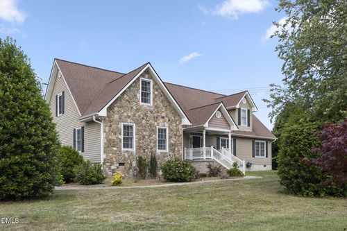 209 N Pointe Dr, Louisburg, NC, 27549-9007 | Card Image