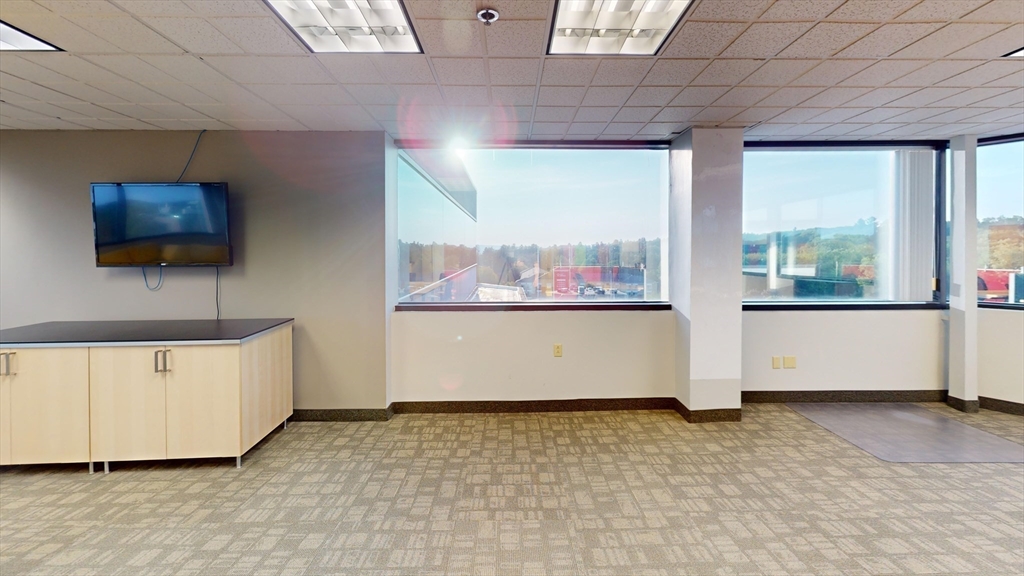 Commercial Lease in Marlborough 3
