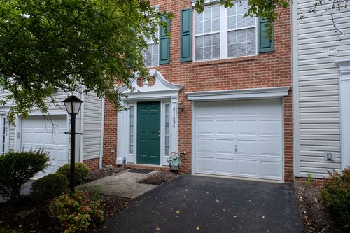 81604 Lost Valley Dr, Mars, PA, 16046-4264 | Card Image