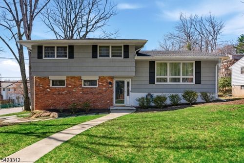 17 Seneca Ave, Rockaway, NJ, 07866-1828 | Card Image