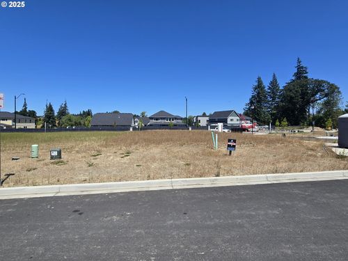 3718 N 12th Cir, Ridgefield, WA, 98642-4610 | Card Image