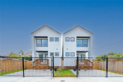 3210 Avenue A, Houston, TX, 77053 | Card Image