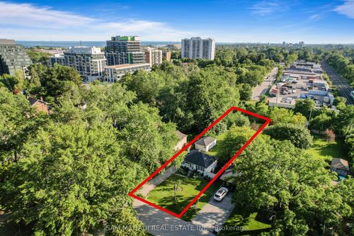 1088 Cherriebell Rd, Mississauga, ON, L5E2R3 | Card Image