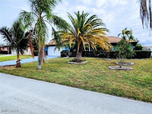 107 Se 21st Avenue, Cape Coral, FL, 33990 | Card Image