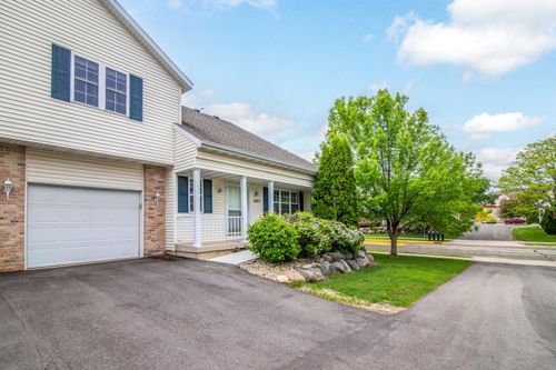 1023 Chandler Ln, Sun Prairie, WI, 53590 | Card Image