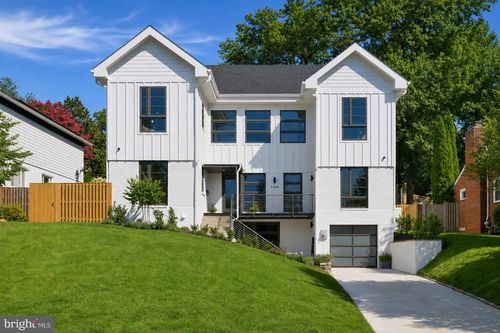 7049 Western Ave Nw, WASHINGTON, DC, 20015-1423 | Card Image