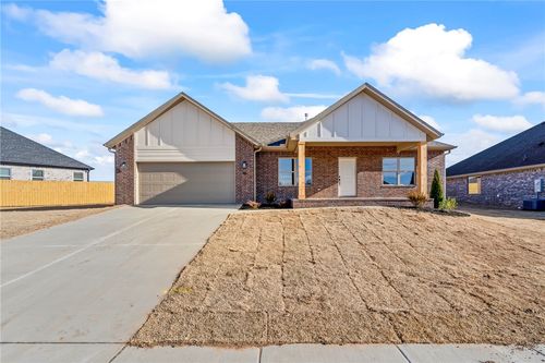 90 W Watson Ln, Farmington, AR, 72730-2802 | Card Image