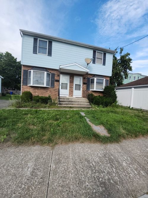1-11 Dineen St, Springfield, MA, 01104-1904 | Card Image