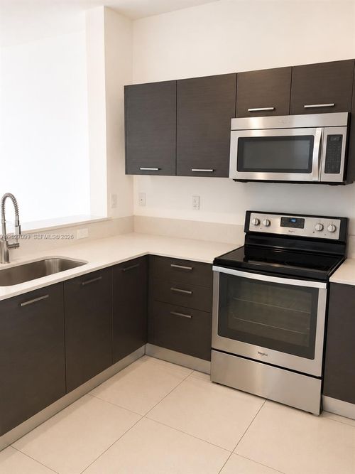 1370-1370 Nw 34th Way, Lauderhill, FL, 33311 | Card Image