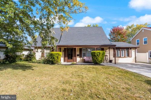 38 Hamilton Ln, Willingboro, NJ, 08046-1705 | Card Image