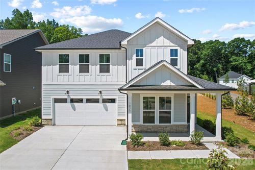 1023 Wt Ferguson Dr, Matthews, NC, 28104-7811 | Card Image