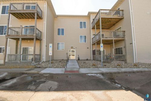 103-7434 Louise Ave, Sioux Falls, SD, 57108 | Card Image