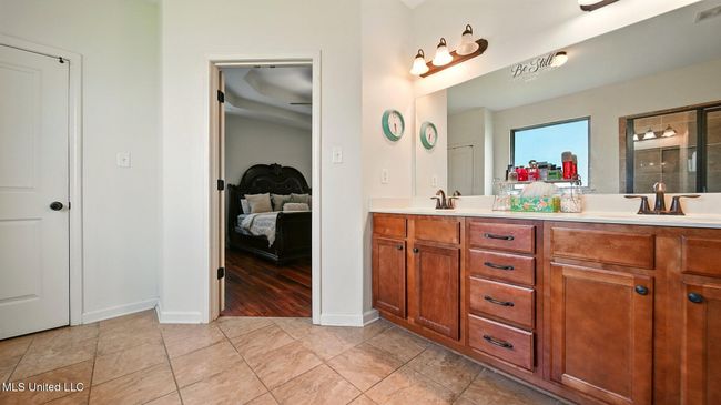 58-web-or-mls-DSC06879 Jared Evans | Image 40