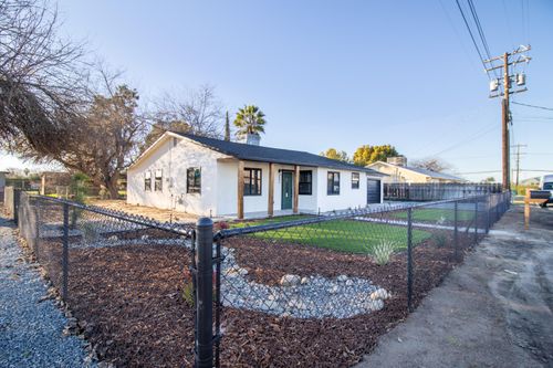 843 S Cottage Street, Porterville, CA, 93257 | Card Image