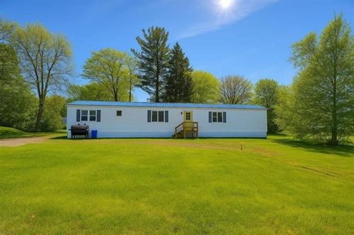 41 Crow Hill St, Northumberland, NH, 03582-4144 | Card Image